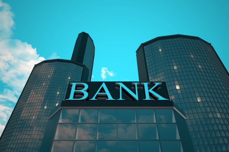 BANCA &<br> SEGUROS